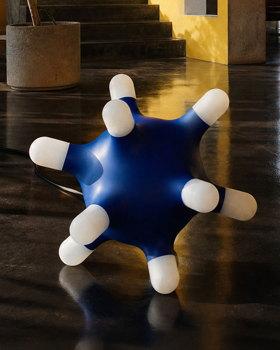 Klein blue / White