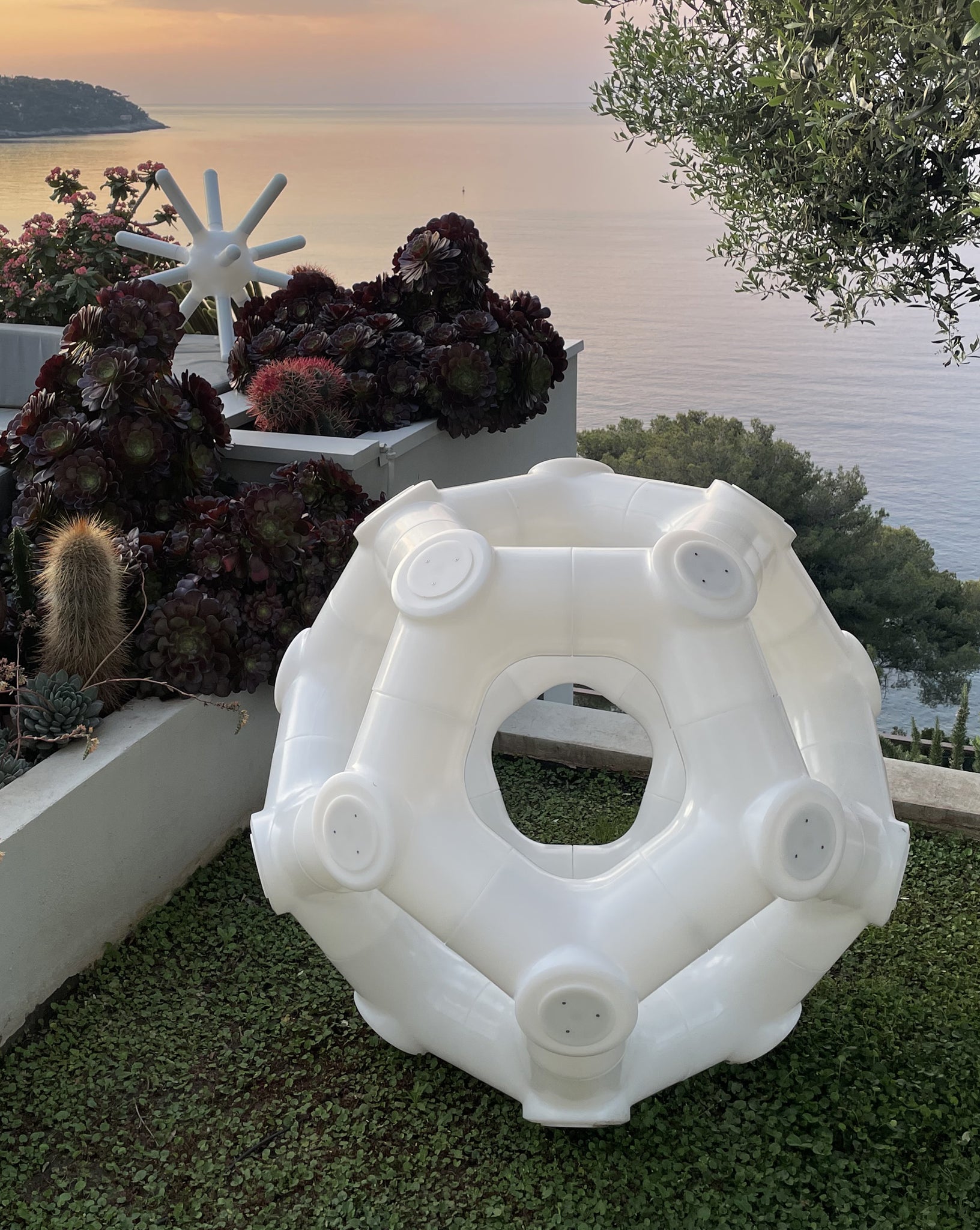DODECAHEDRON